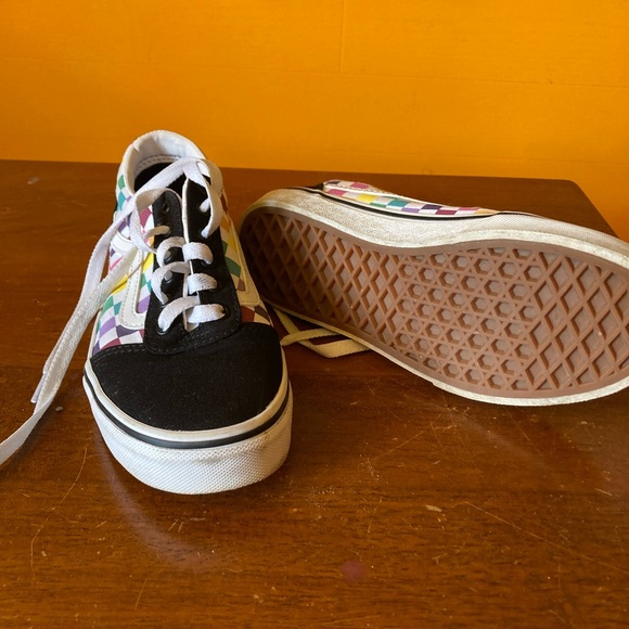 Vans Old Skool Rainbow Checkered Skate Shoes - Picture 5 of 6